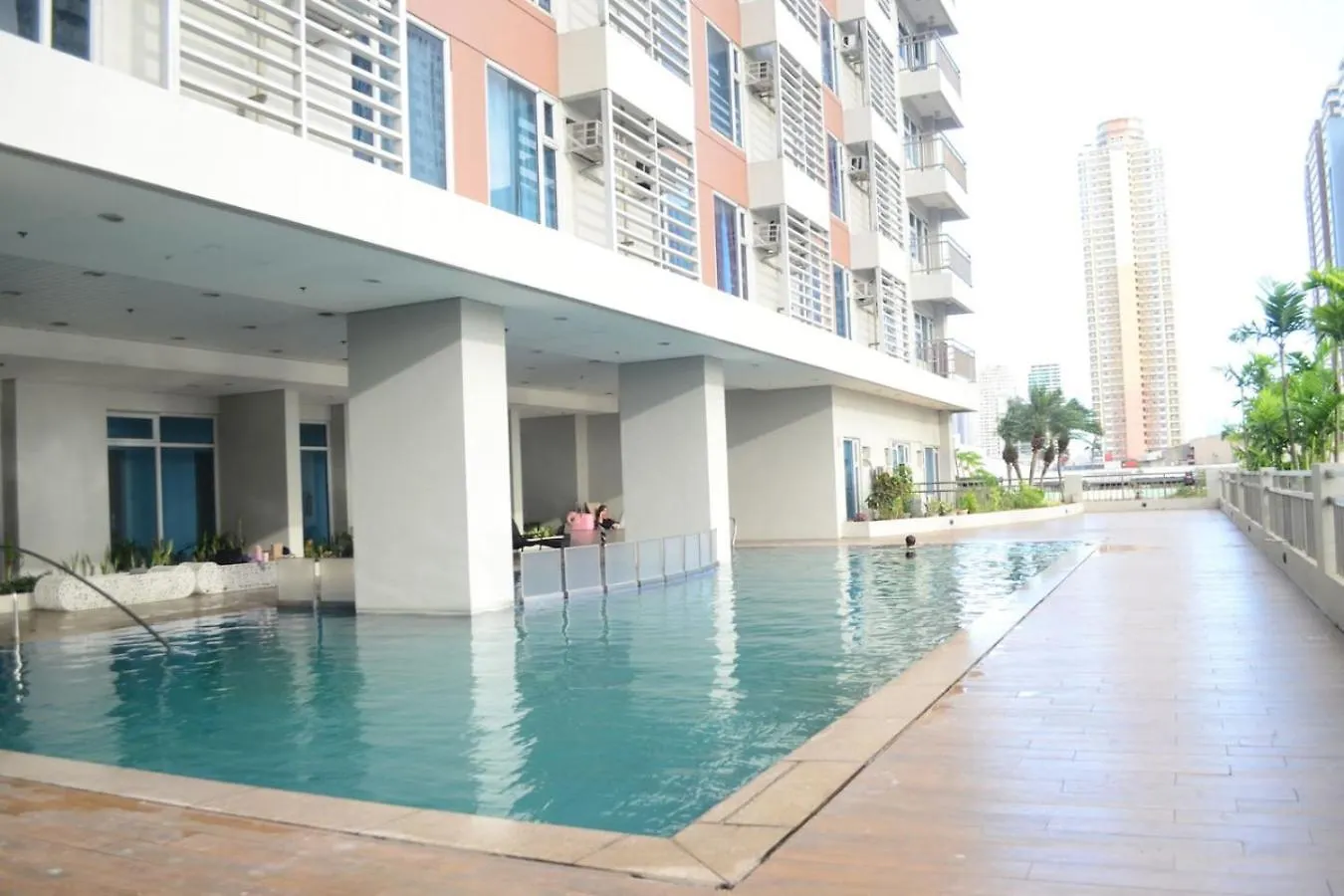 Metro Luxe Stay Near Doj Embassy And St Lukes Manila Philippines